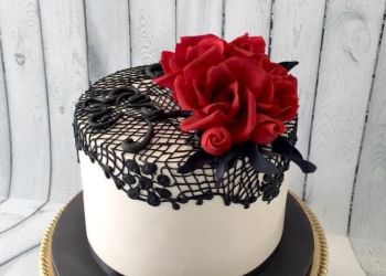 کیک تولد و نامزدی