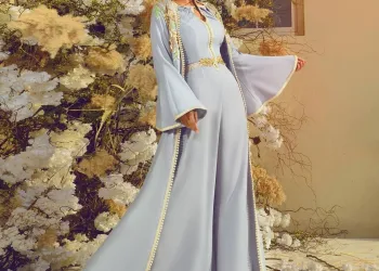 لباس و مانتو عقد